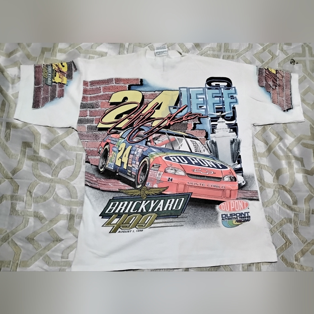#24 Jeff Gordon tee size XL
